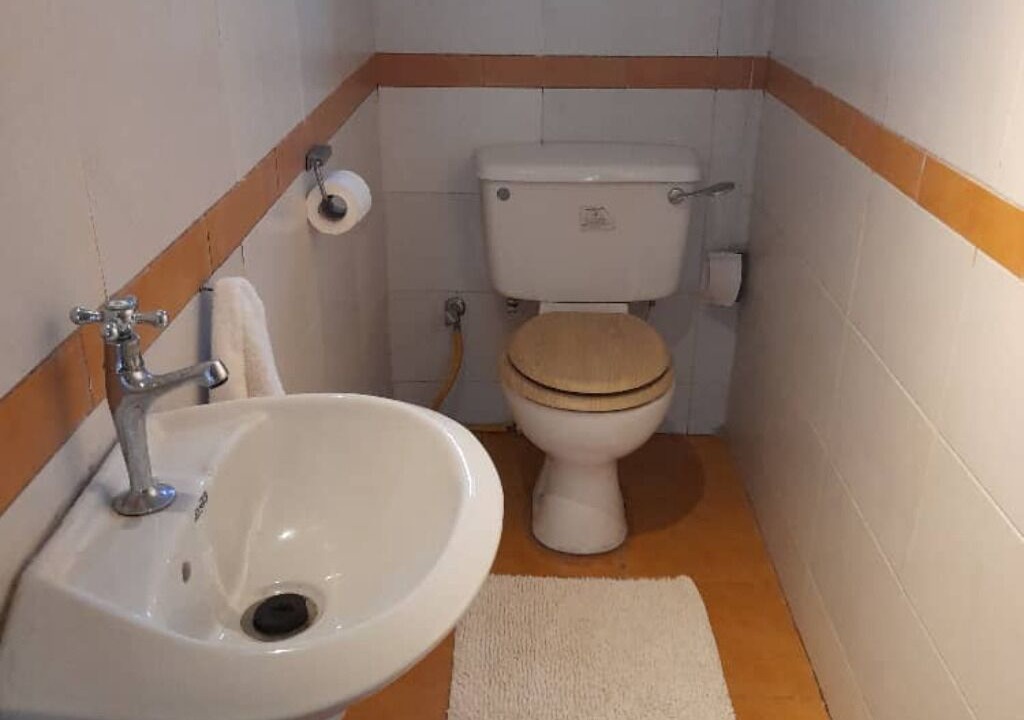 Photo of Bathroom in Freetown