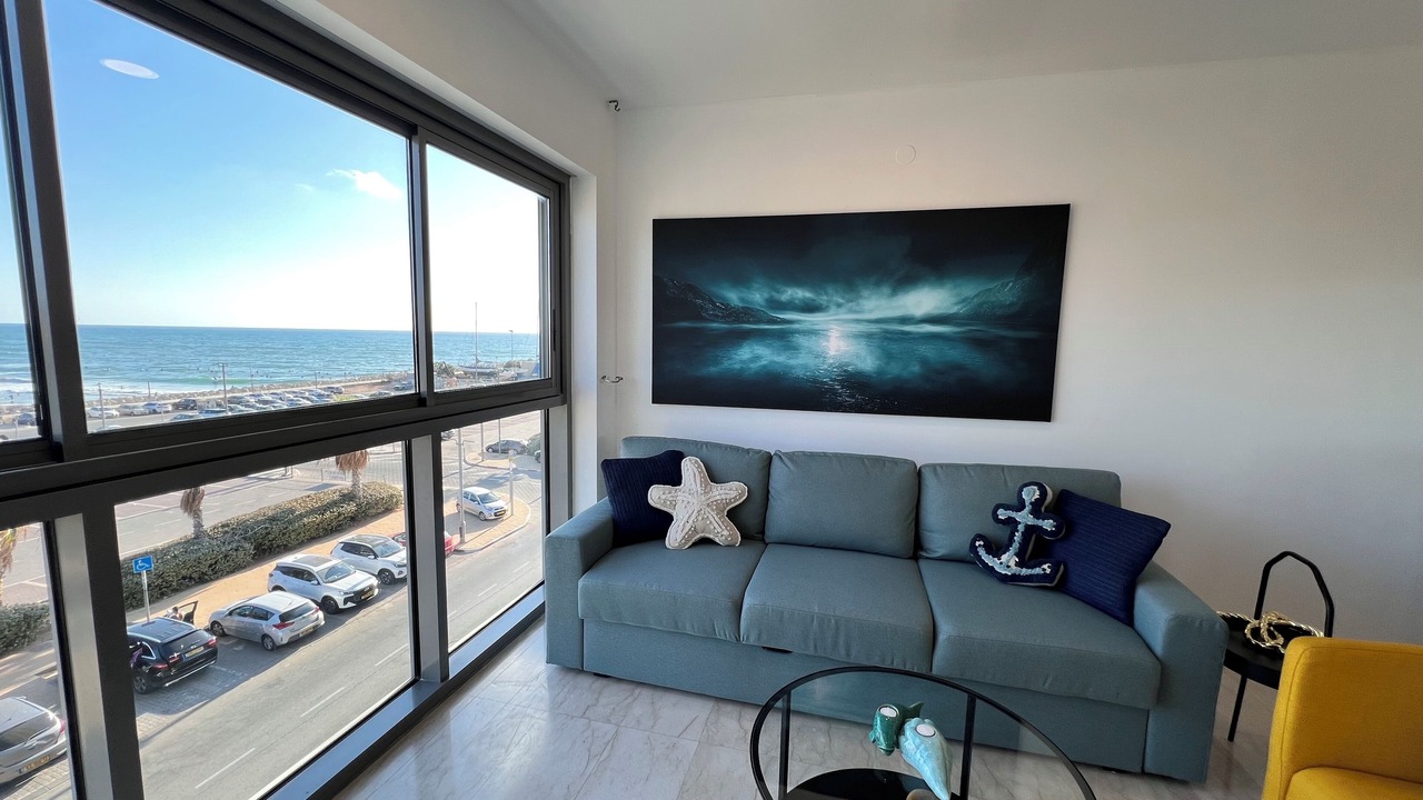 Photo of Livingroom in Herzliya Pituach