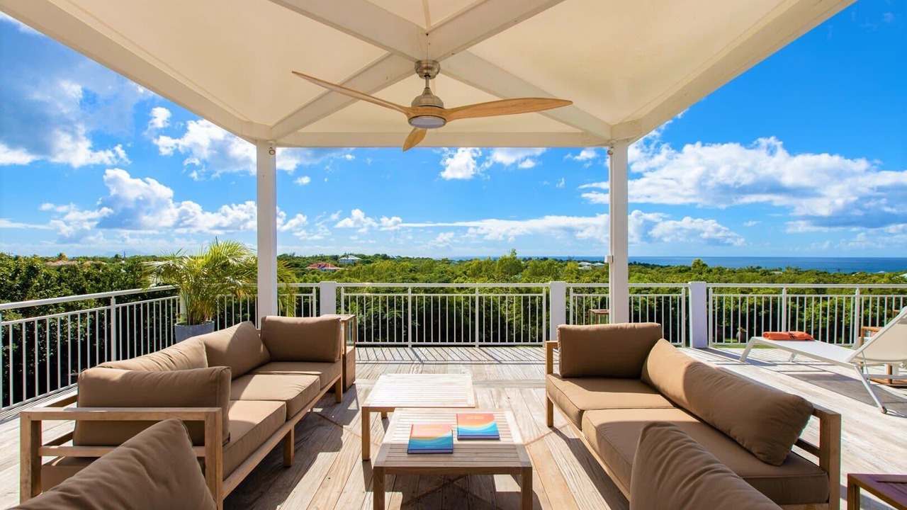 Photo of Patio Balcony in Plum Bay