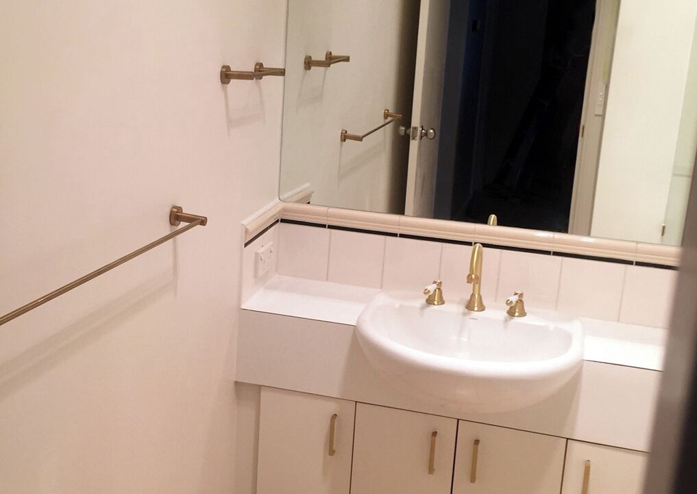 Photo of Bathroom in Kew