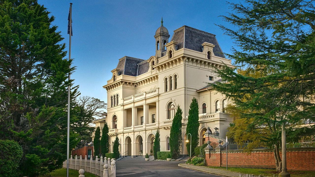 Photo of Outdoor in Kew