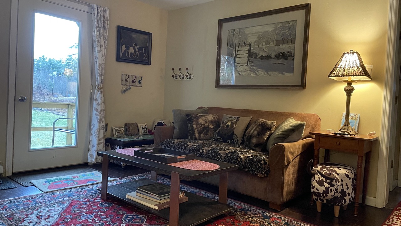 Photo of Livingroom in White River Junction