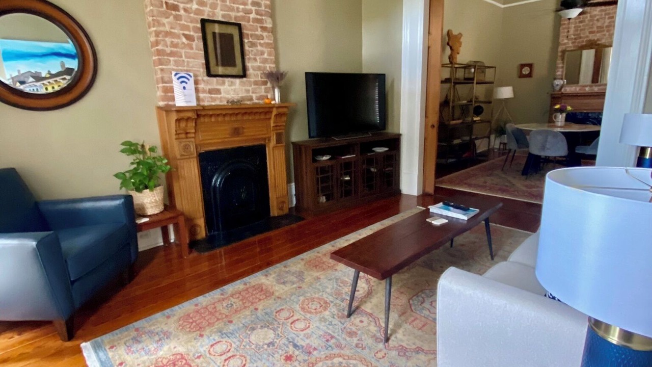 Photo of Livingroom in Lower Garden District