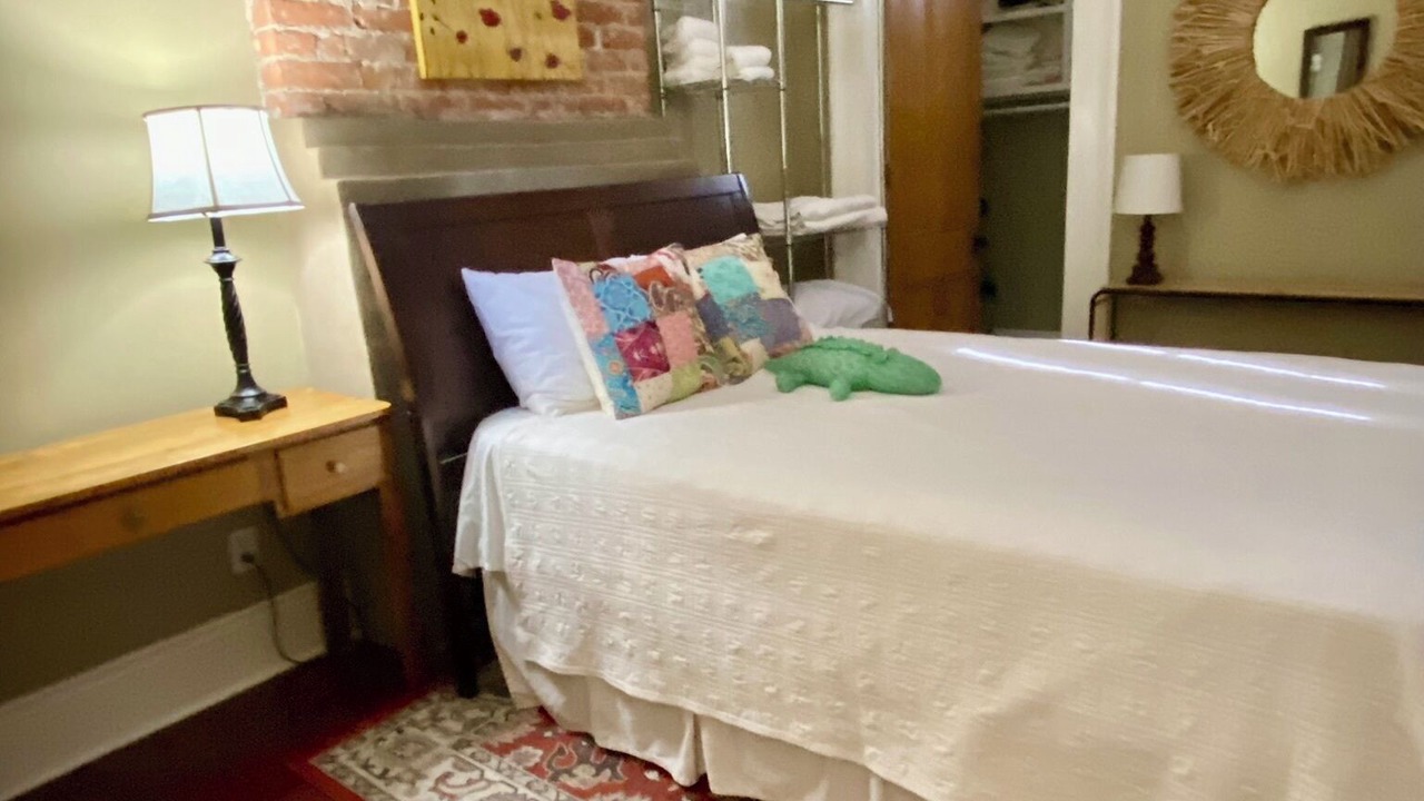 Photo of Bedroom in Lower Garden District