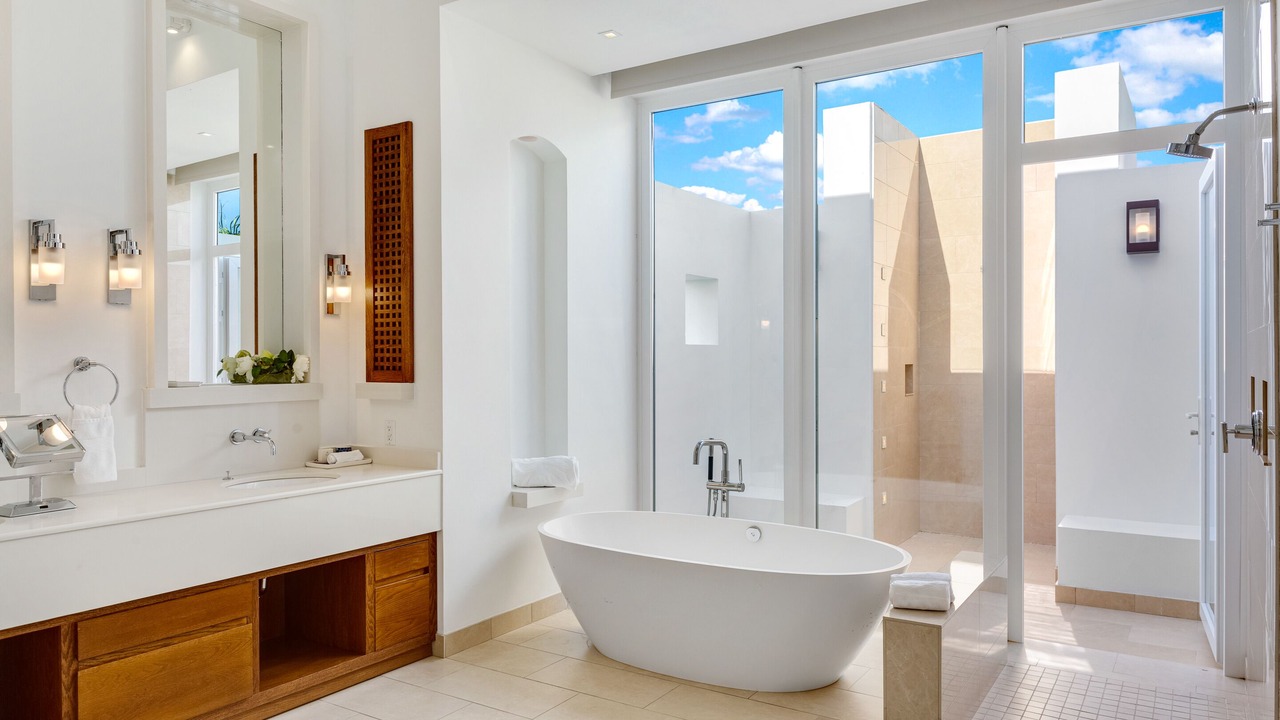 Photo of Bathroom in Rendezvous Bay