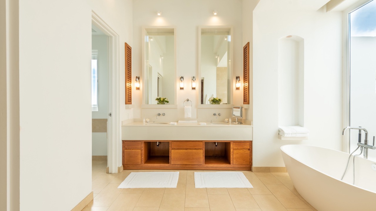 Photo of Bathroom in Rendezvous Bay