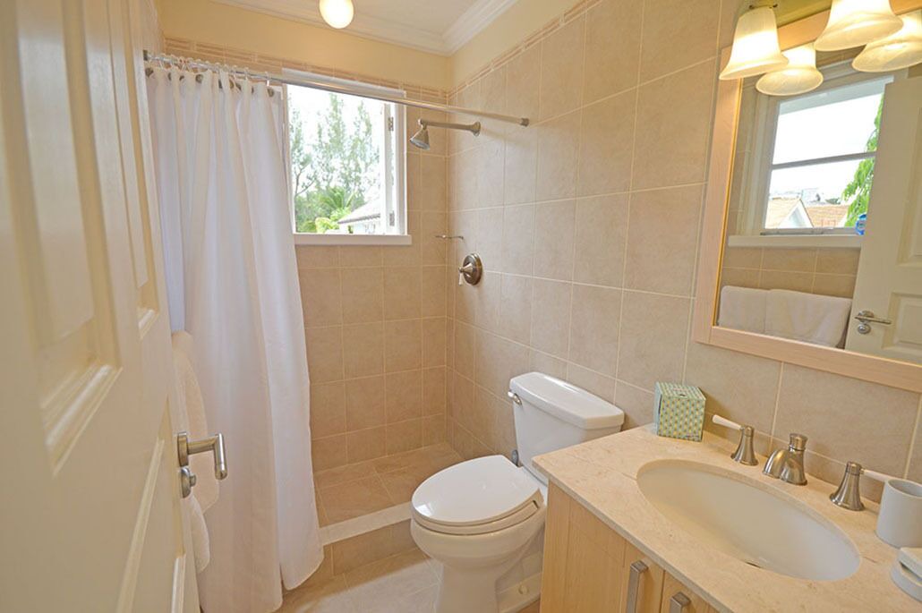 Photo of Bathroom in Halcyon Heights