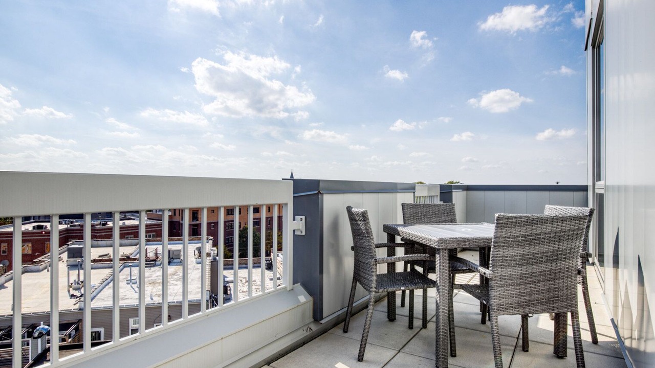 Photo of Outdoor in Logan Square