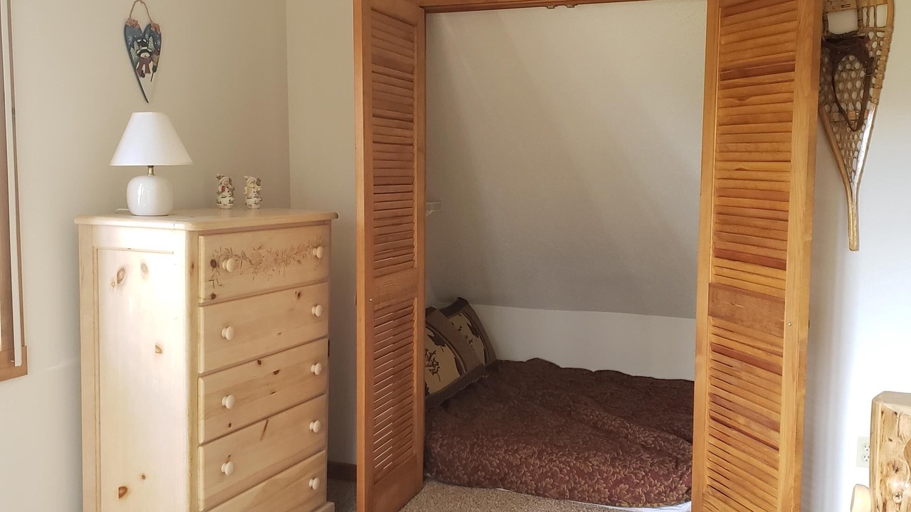 Photo of Bedroom in Ludlow
