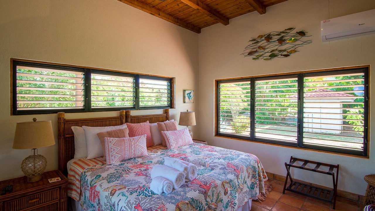 Photo of Bedroom in Little Trunk Bay