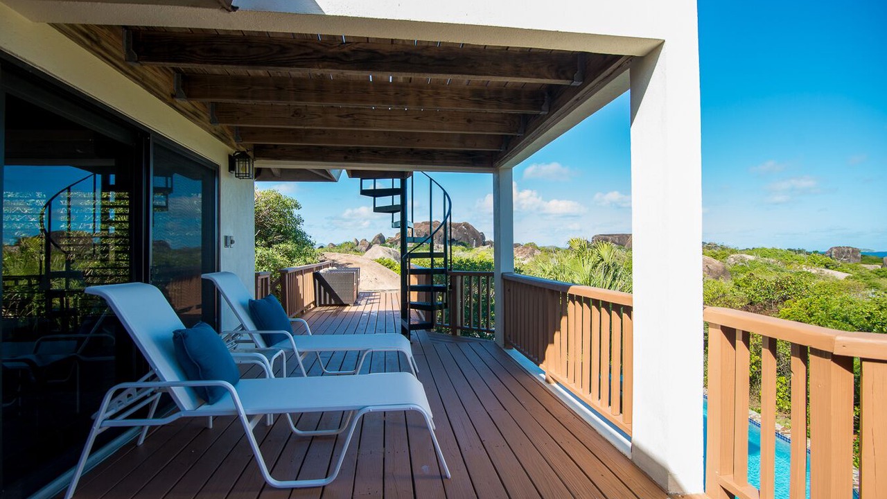 Photo of Patio Balcony in Little Trunk Bay