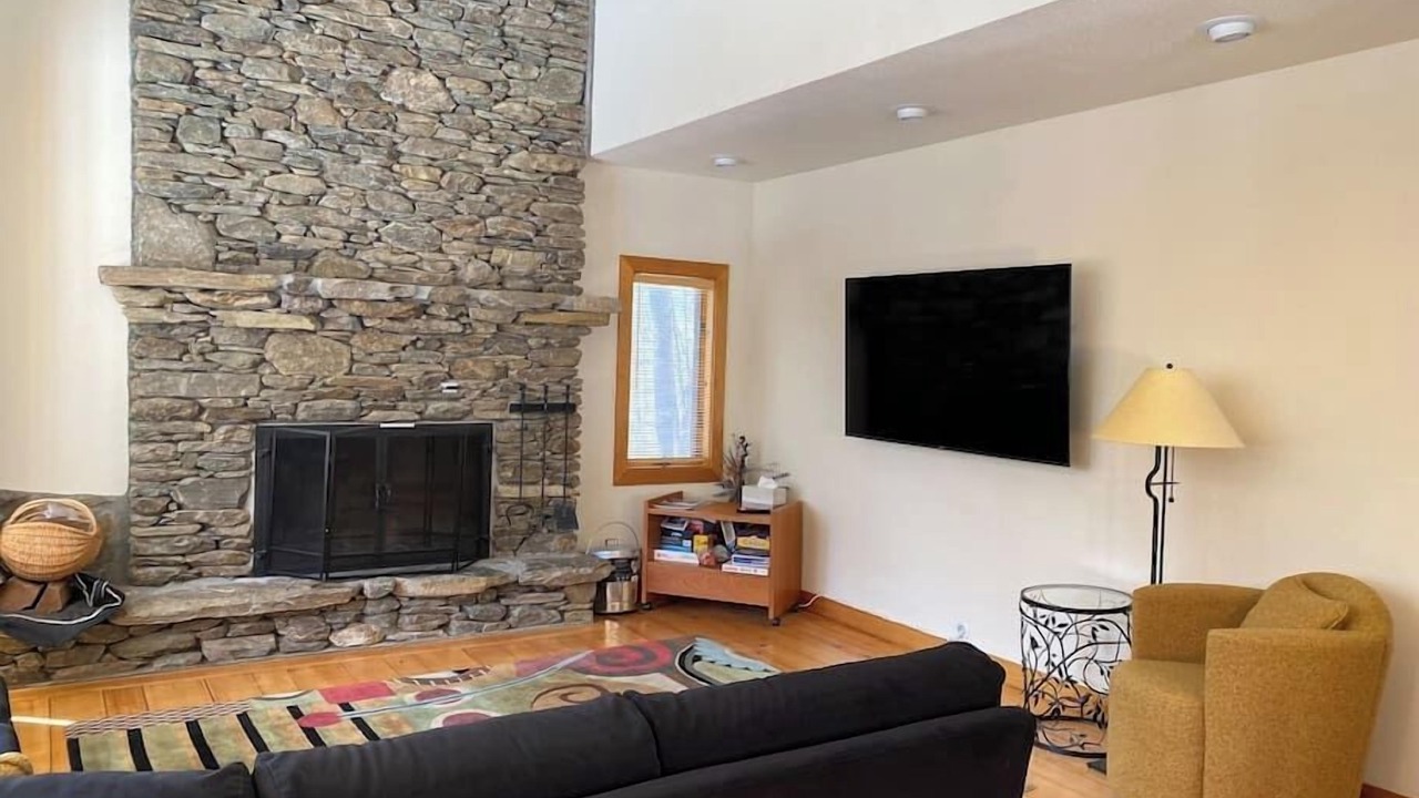 Photo of Livingroom in Plymouth