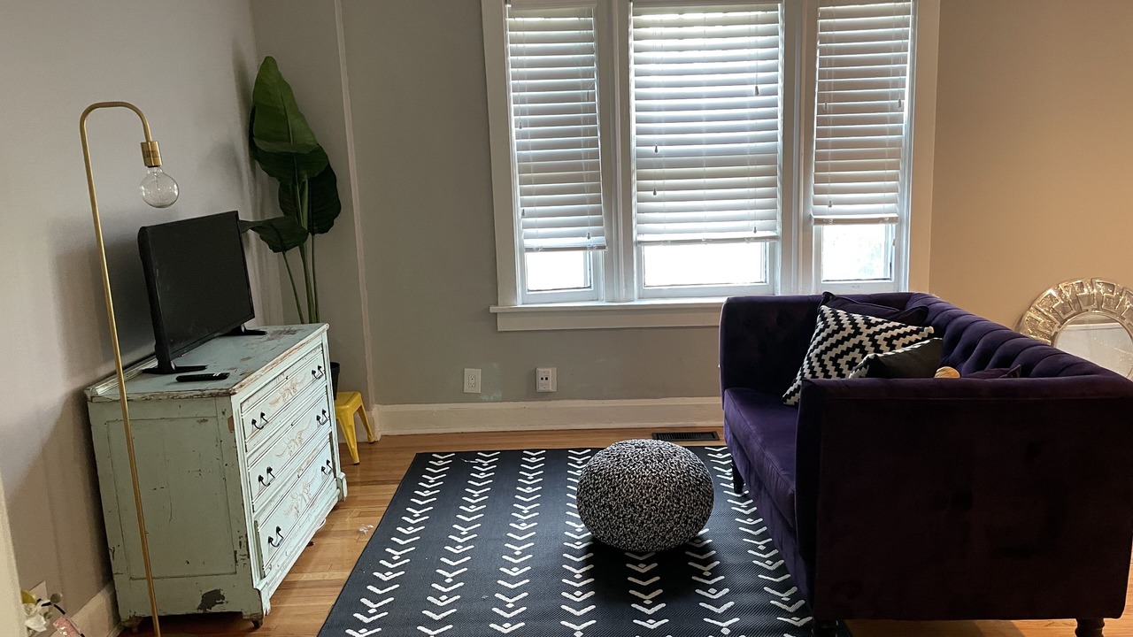 Photo of Livingroom in Kenwood