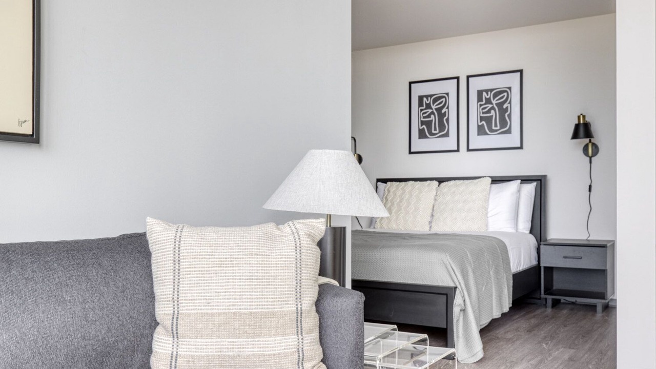 Photo of Bedroom in Logan Square