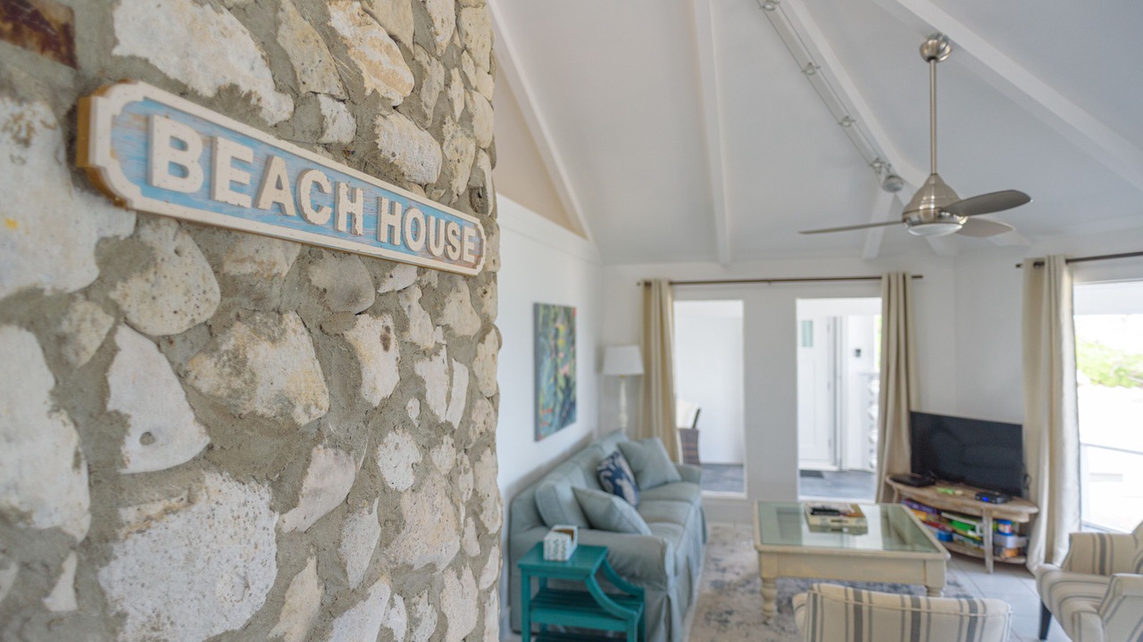 Photo of Livingroom in Old Man Bay