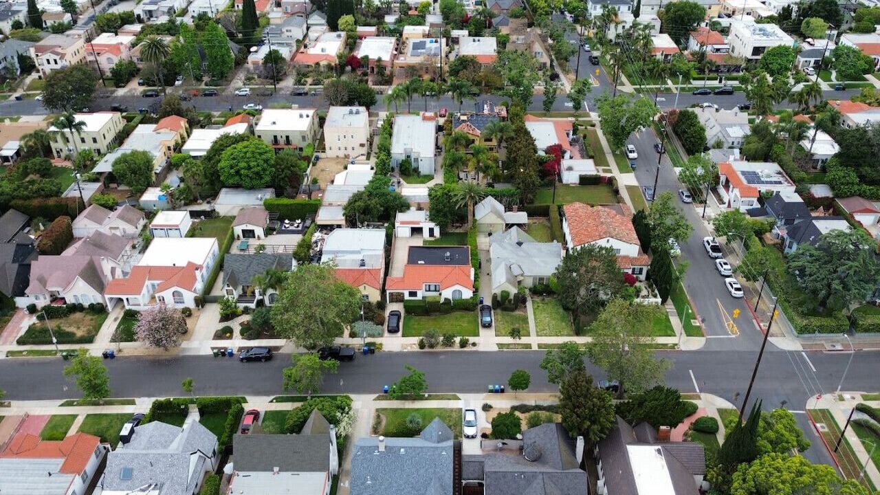 Photo of Outdoor in Mid-Wilshire