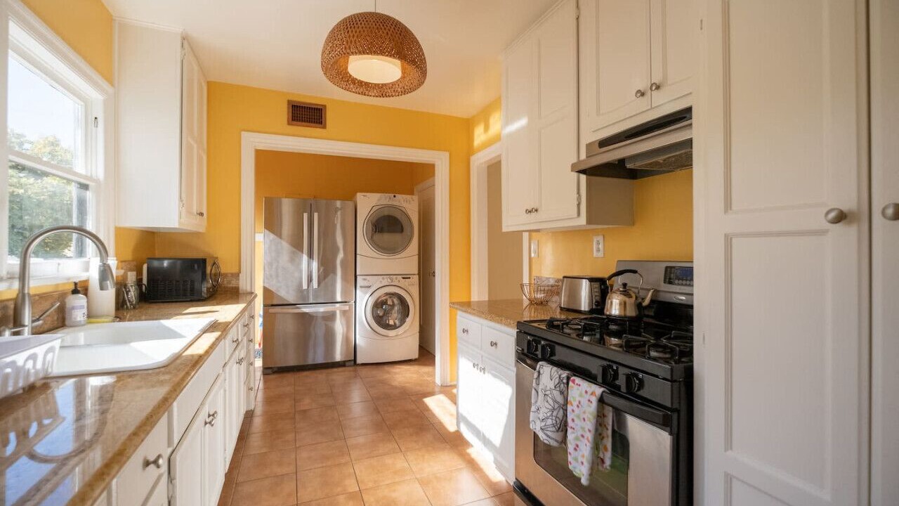 Photo of Kitchen in Mid-Wilshire