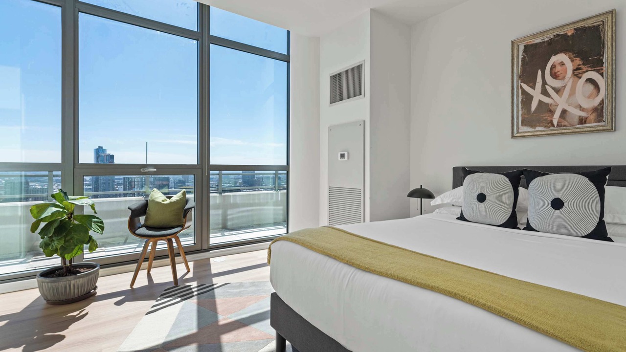 Photo of Bedroom in Downtown Chicago