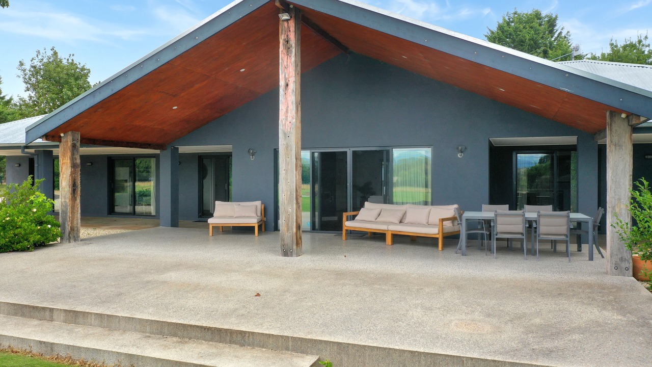 Photo of Outdoor in Mansfield