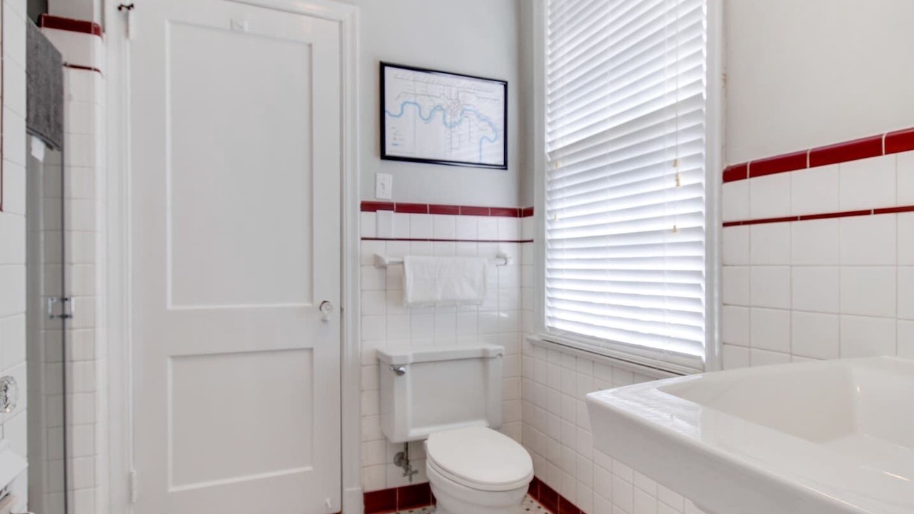 Photo of Bathroom in Mid-City