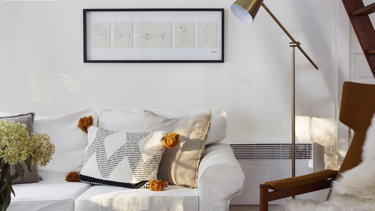 Photo of Livingroom in Ayers Cliff
