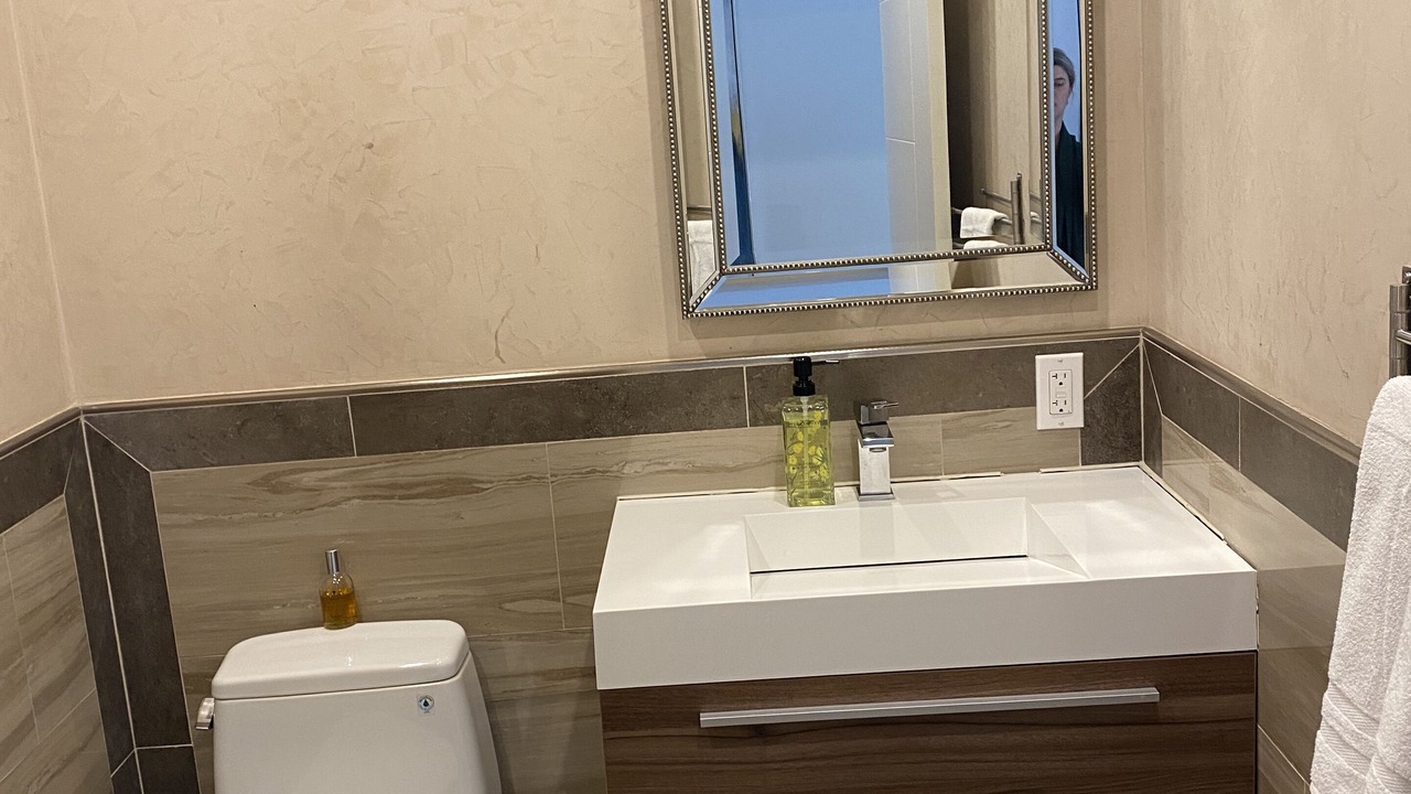 Photo of Bathroom in Park Pacifica