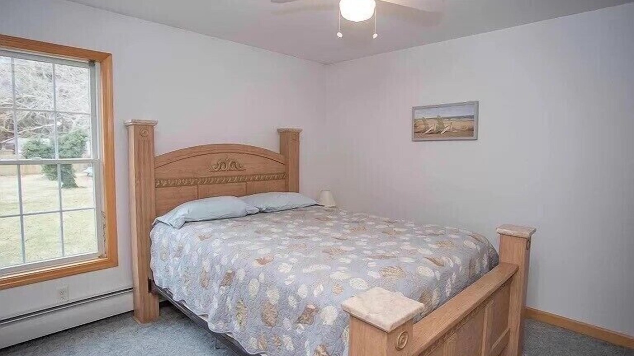 Photo of Bedroom in Westbrook Center