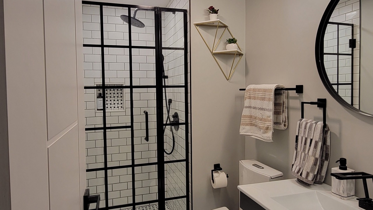 Photo of Bathroom in Ranch Triangle