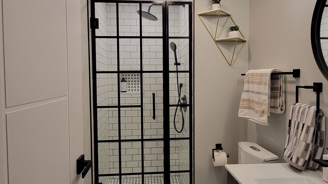 Photo of Bathroom in Ranch Triangle