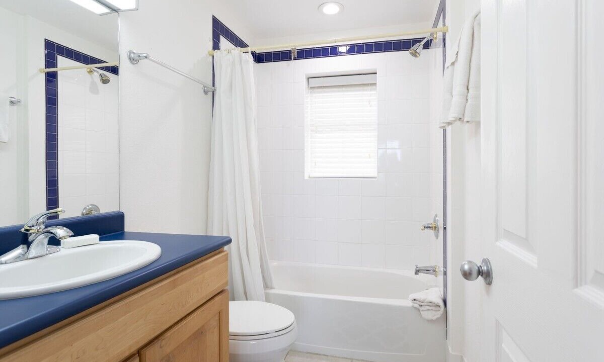 Photo of Bathroom in Colliers Bay