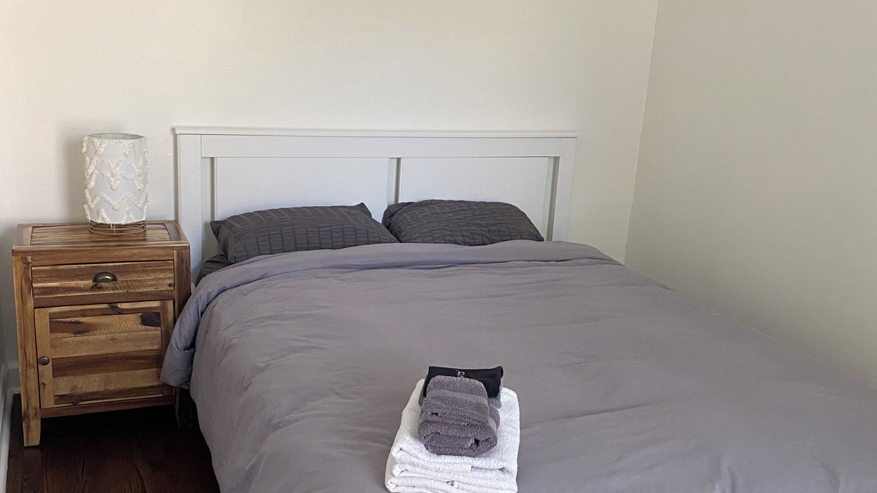 Photo of Bedroom in Lincoln Park