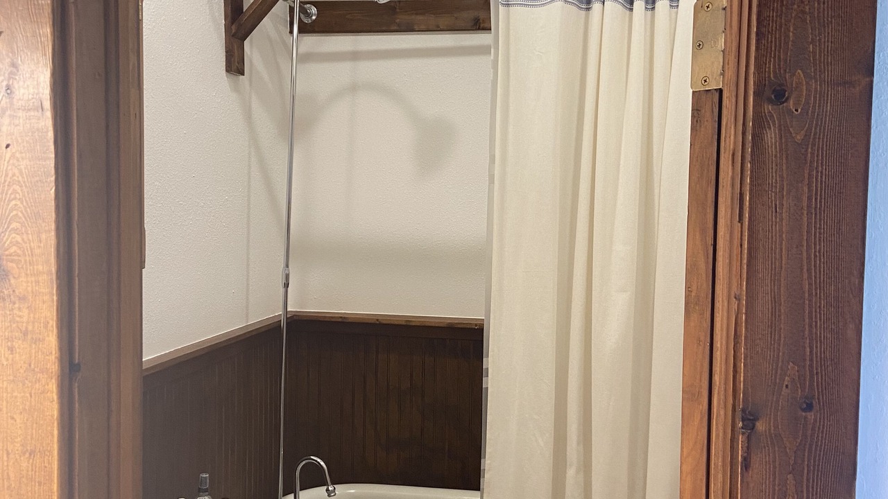 Photo of Bathroom in Basalt