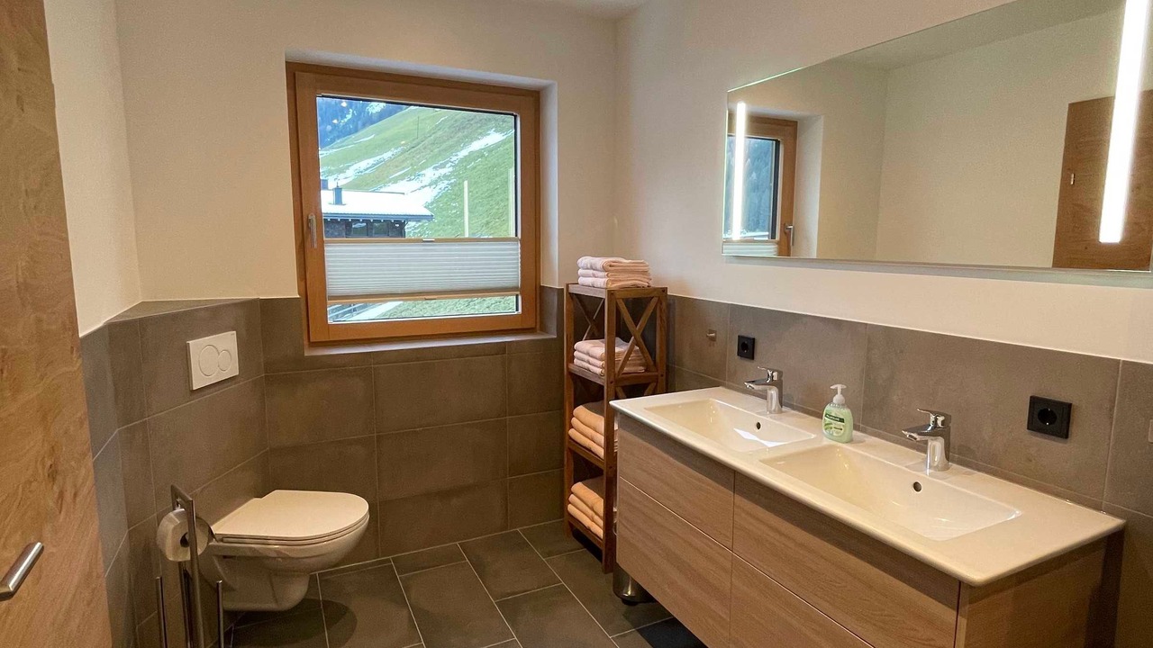 Photo of Bathroom in Juns