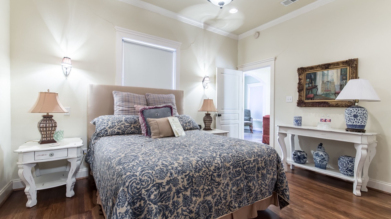 Photo of Bedroom in Oak Lawn