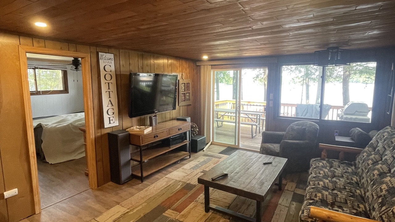Photo of Livingroom in Land O Lakes