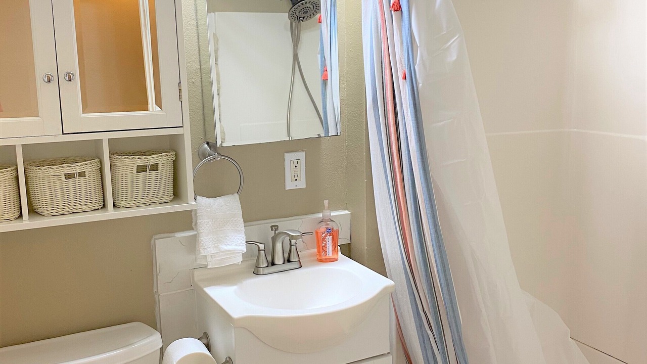 Photo of Bathroom in Mid-City