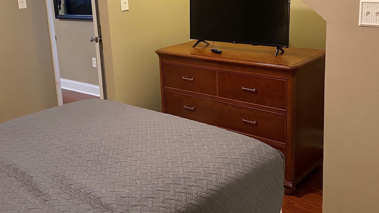 Photo of Bedroom in Mid-City