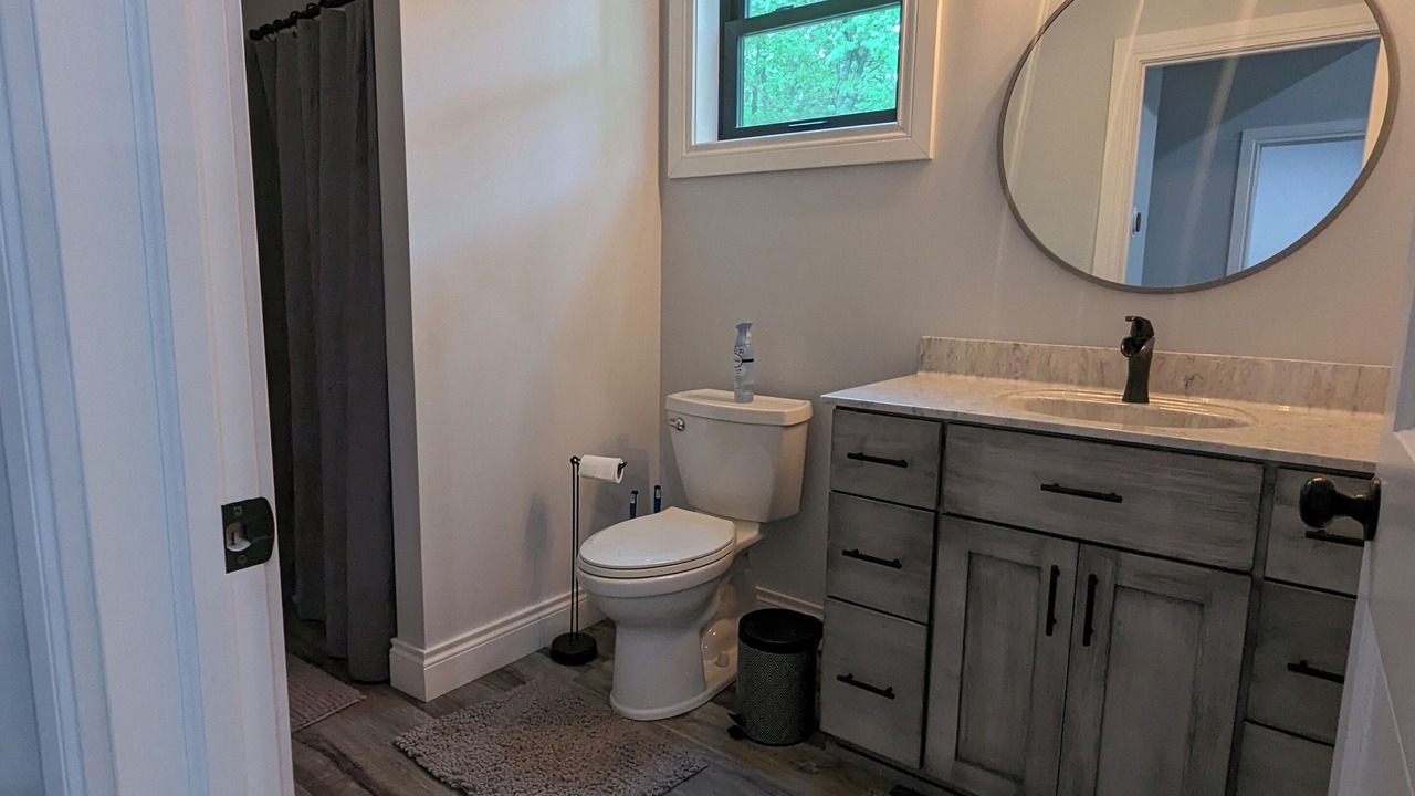 Photo of Bathroom in Brethren
