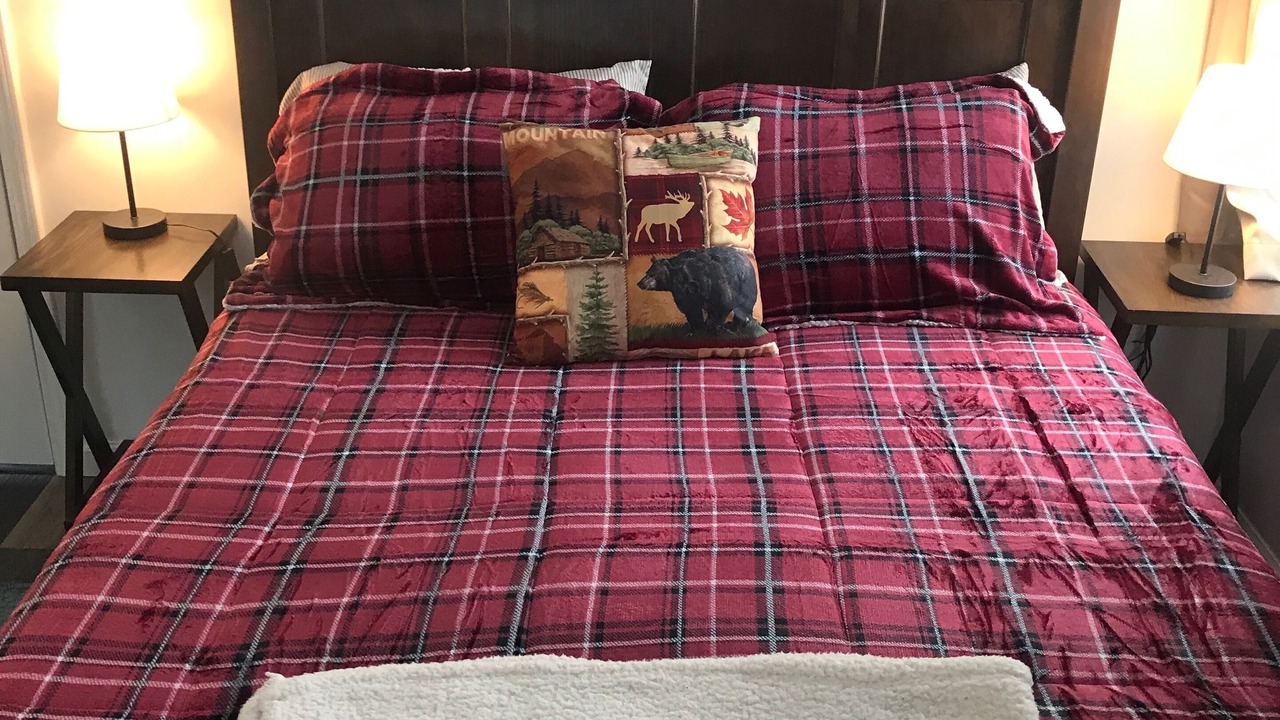 Photo of Bedroom in Lyons Falls