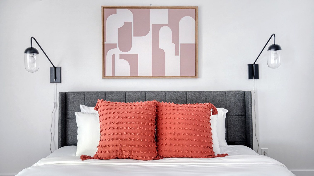 Photo of Bedroom in Sharon Heights