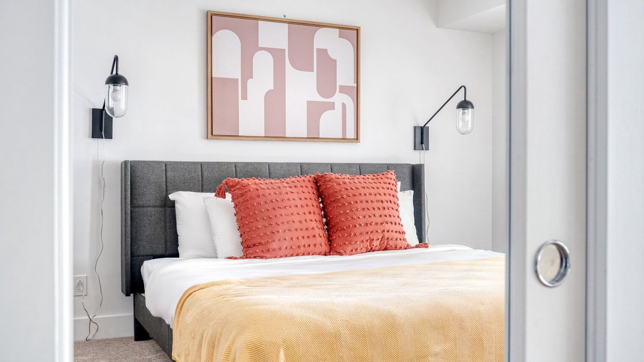Photo of Bedroom in Sharon Heights