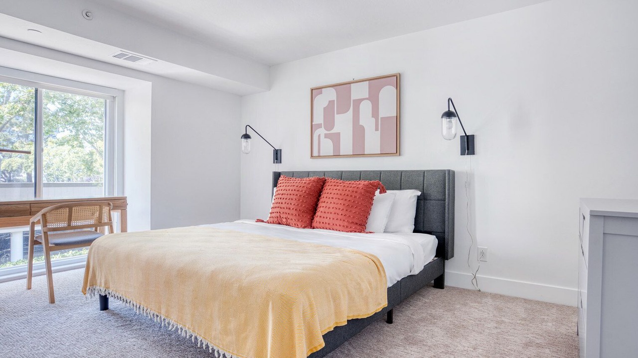 Photo of Bedroom in Sharon Heights