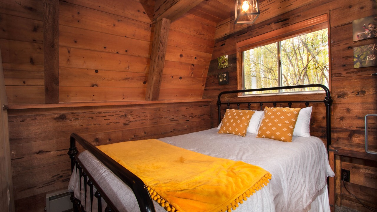 Photo of Bedroom in Star Valley Ranch