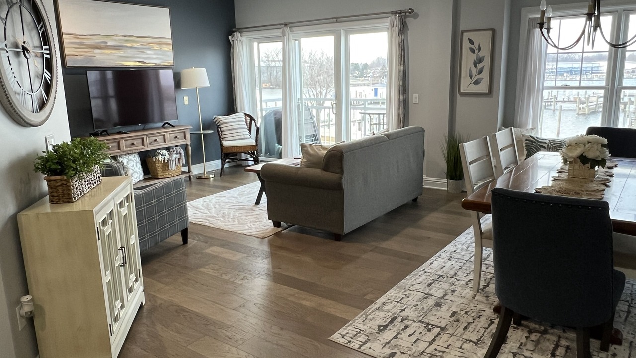 Photo of Livingroom in Spring Lake