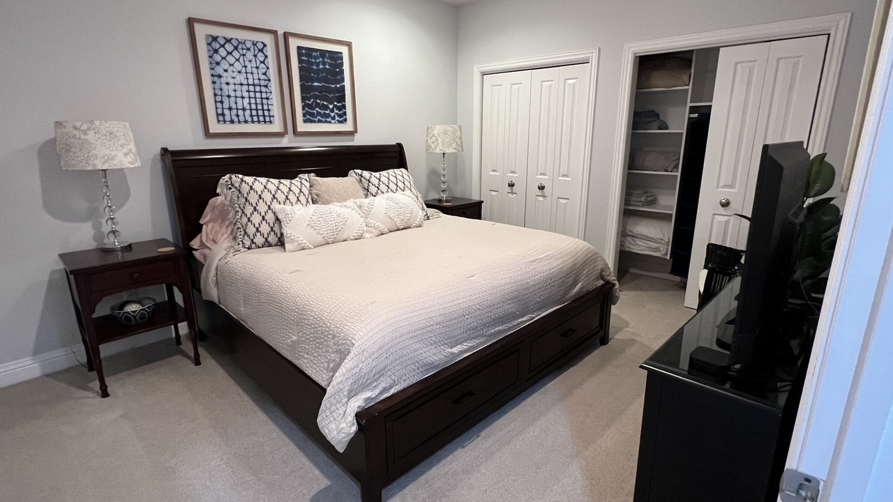 Photo of Bedroom in Spring Lake