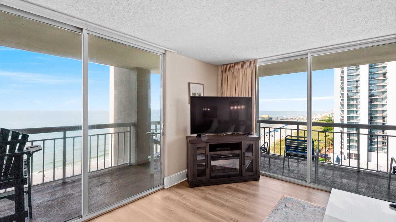 Photo of Bedroom in Arcadian Shores