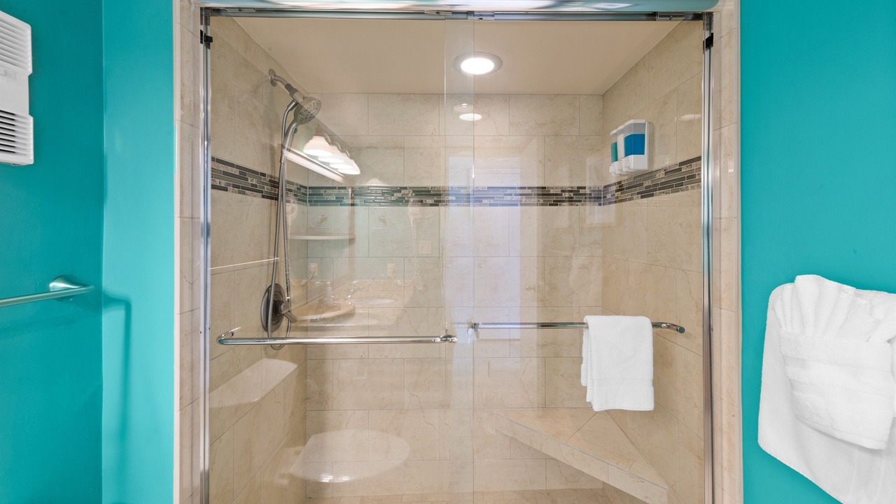 Photo of Bathroom in Arcadian Shores
