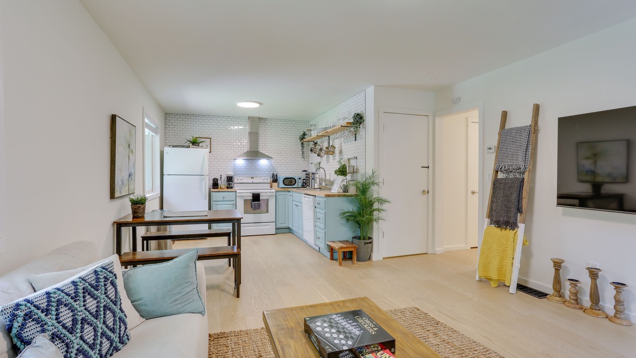 Photo of Livingroom in Swan Lake