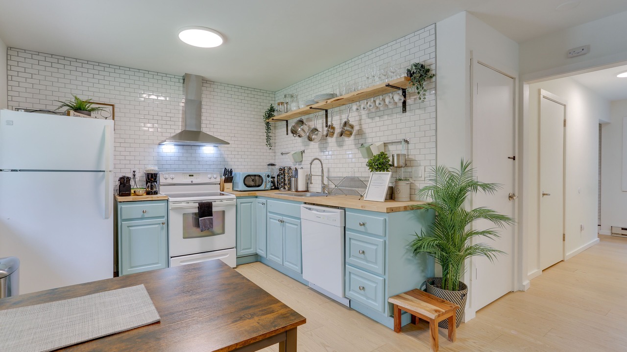 Photo of Kitchen in Swan Lake