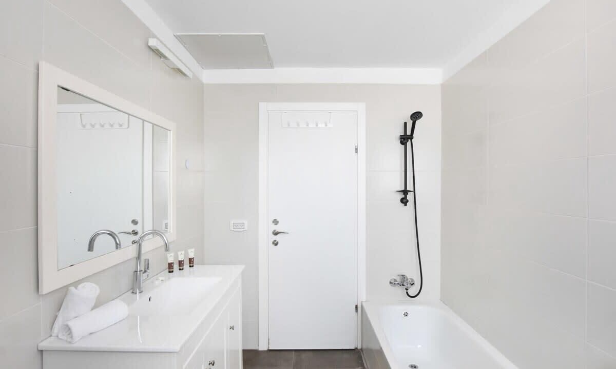 Photo of Bathroom in Tel Aviv City Center